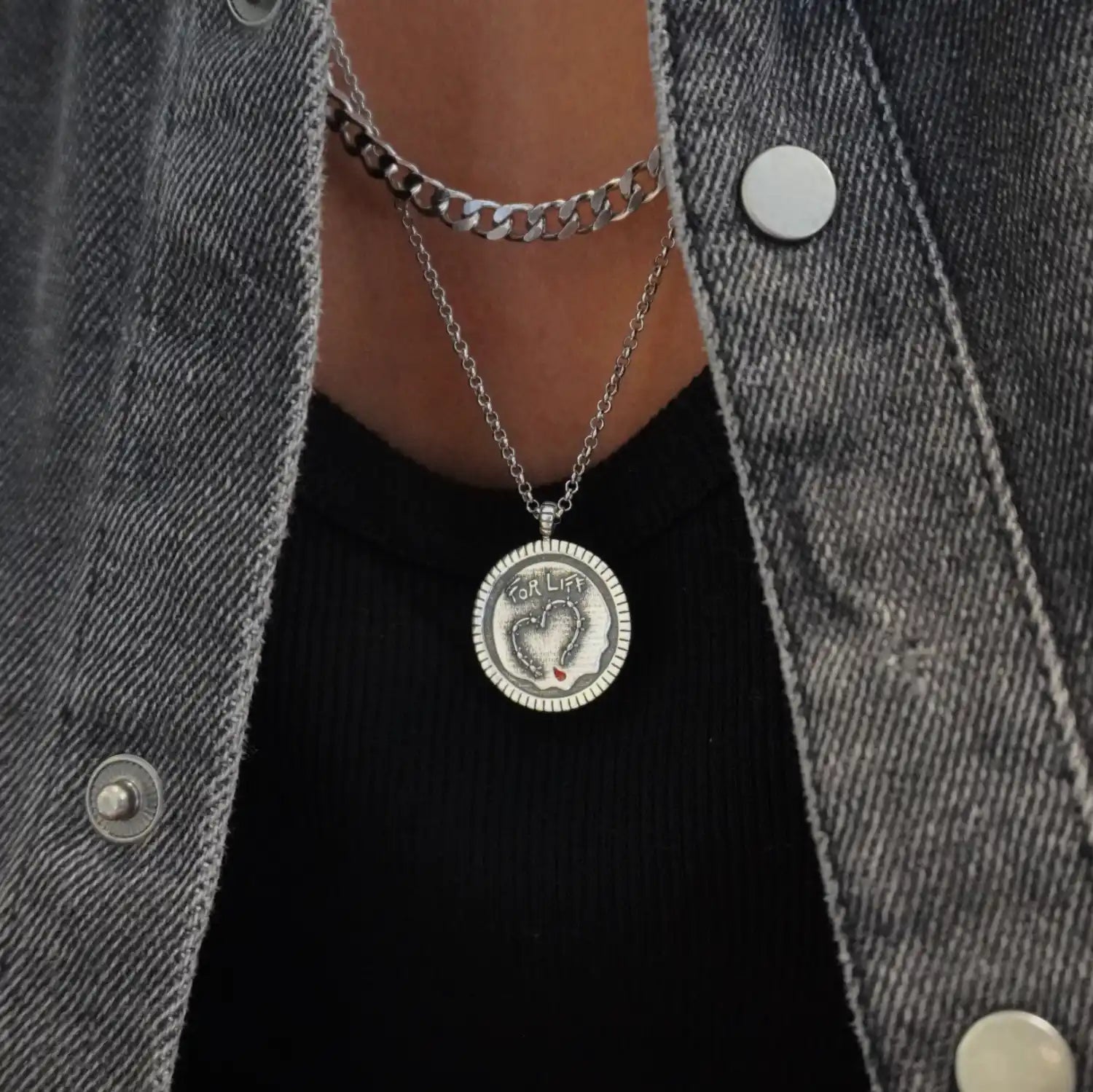 BROKEN Pendant + Chain