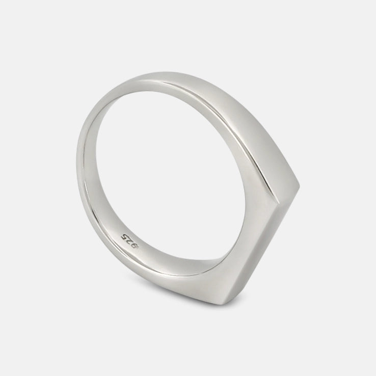 side view of 925 silver rhodium plated rectangular signet ring